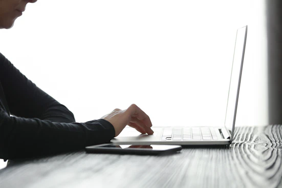devices_10_558x314
