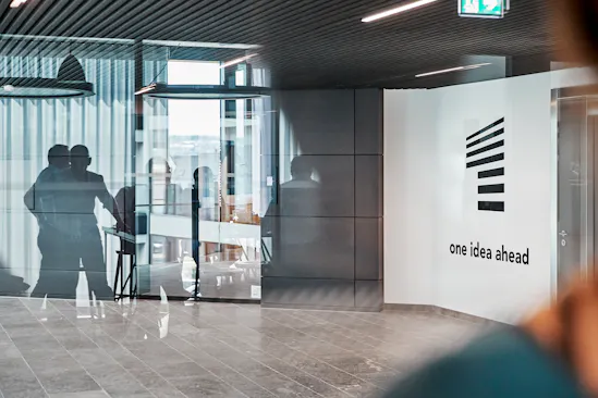 750x398_headquarter_people_career_9