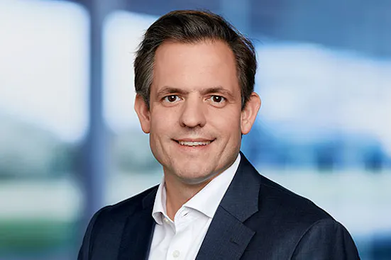 thomas_fischer_933x357_links