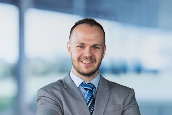 stefan_konrad_2316x1054