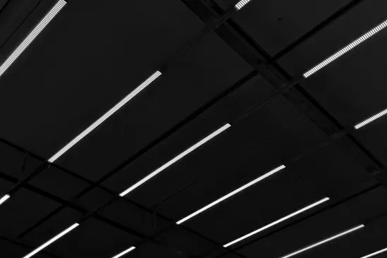 Black_6_750x398