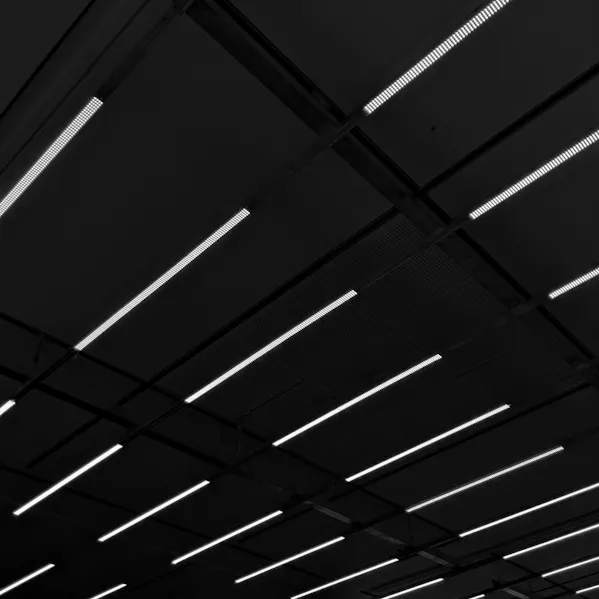 black_6_1920x540