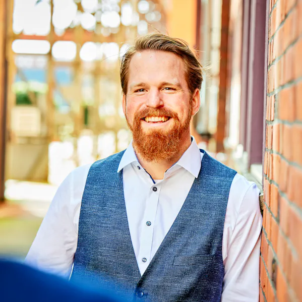 Marcel Agena, Senior Consultant at Allfoye.
