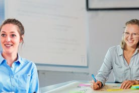 Portrait von Ines Wormuth und Nora Zallmann