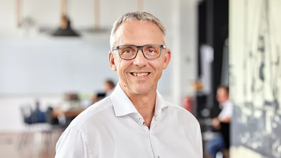 ueber uns_portrait juergen kegel_558x314_komprimiert